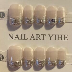 [XS] 10Pc Handmade Wearable Press on Nail Full Cover French Short Silver Glitter